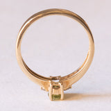 Vintage 9K Gelbgold Trilogie Ring mit Peridot (ca. 0.29ct) und weißem Topas, 60er/70er Jahre