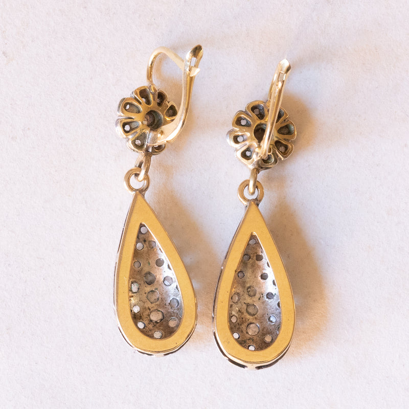 Orecchini vintage pendenti in stile antico in oro giallo 18K e argento con diamanti di taglio rosetta