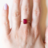 Vintage Ring aus 18 Karat Gelbgold mit synthetischem Rubin (ca. 2.70 ct), 60er Jahre