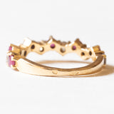 Halbe Ewigkeit aus 18-karätigem Gelbgold mit Rubinen (ca. 0.60 ctw) und Diamanten im Brillantschliff (ca. 0.42 ctw), 70er/80er Jahre