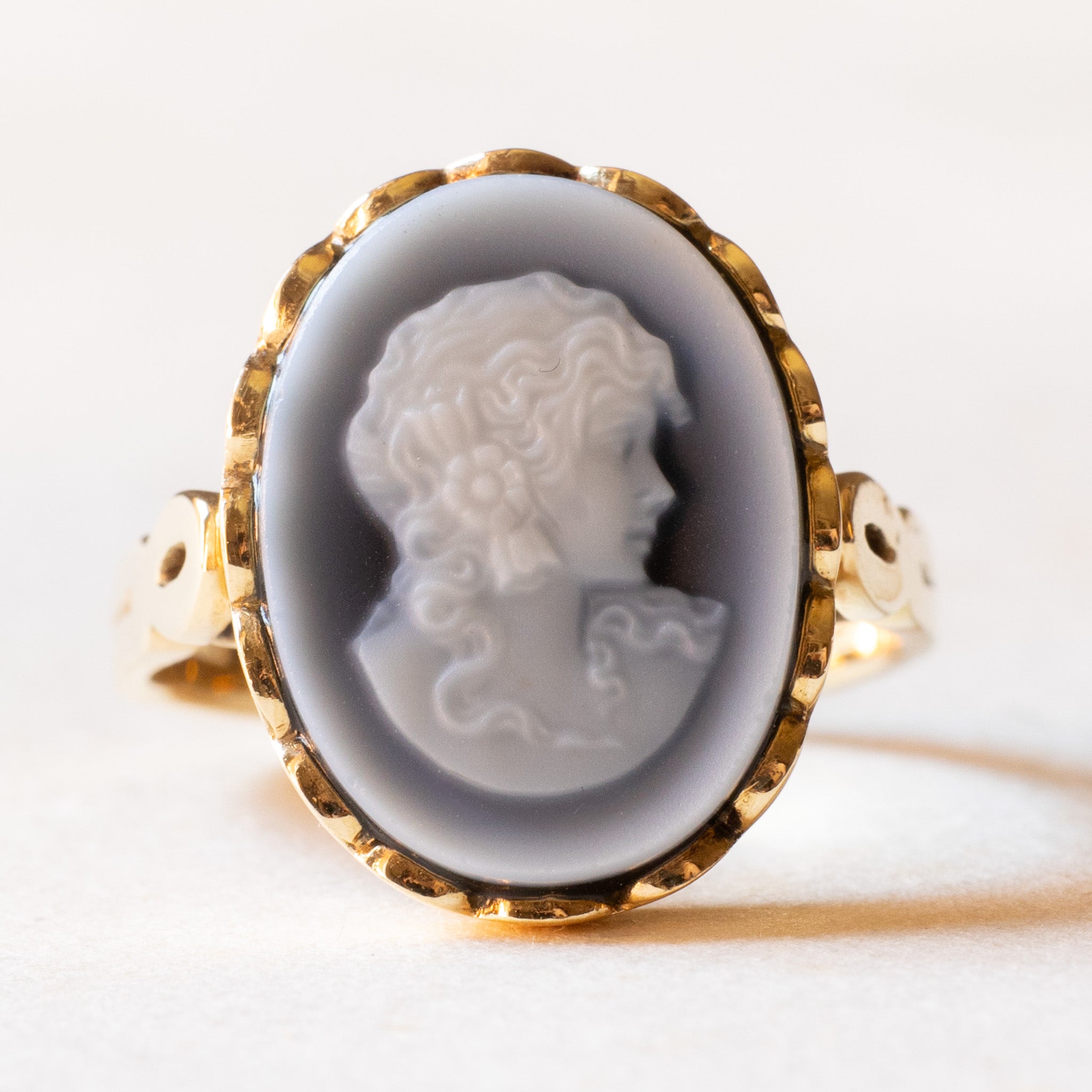 Anelli di Granato Antichi - Gioielli di Lusso Certificati