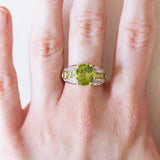 Vintage-Ring aus 14-karätigem Gelbgold und Weißgold mit Peridot (ca. 3.20 ctw) und Diamant, 70er/80er Jahre