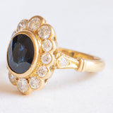 Vintage-Gänseblümchenring aus 18-karätigem Gelbgold mit Saphir (ca. 3.20 ct) und Diamanten im Brillantschliff (ca. 1.40 ctw), 60er Jahre