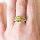 Vintage-Ring aus 14-karätigem Gelbgold und Weißgold mit Peridot (ca. 3.20 ctw) und Diamant, 70er/80er Jahre