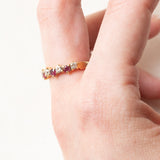 Halbe Ewigkeit aus 18-karätigem Gelbgold mit Rubinen (ca. 0.60 ctw) und Diamanten im Brillantschliff (ca. 0.42 ctw), 70er/80er Jahre