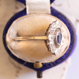 Gänseblümchenring im Art-déco-Stil aus Platin und 12-karätigem Gelbgold mit Saphiren (ca. 0.40 ct) und Diamanten im alten Minenschliff (ca. 0.80 ctw), 20er/30er Jahre