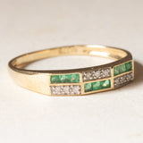 Vintage-Ring aus 9-karätigem Gelb- und Weißgold mit Smaragden (ca. 0.18 ctw) und Diamanten (ca. 0.09 ctw), 70er Jahre
