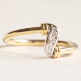 Vintage-Ring aus 18 Karat Gelbgold und Weißgold mit Diamanten im Brillantschliff (ca. 0.08 ctw), 40er/50er Jahre