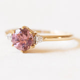 Vintage-Trilogie aus 9-karätigem Gelb- und Weißgold mit synthetischem rosa Spinell (ca. 1 Karat) und weißen Saphiren, 70er/80er Jahre