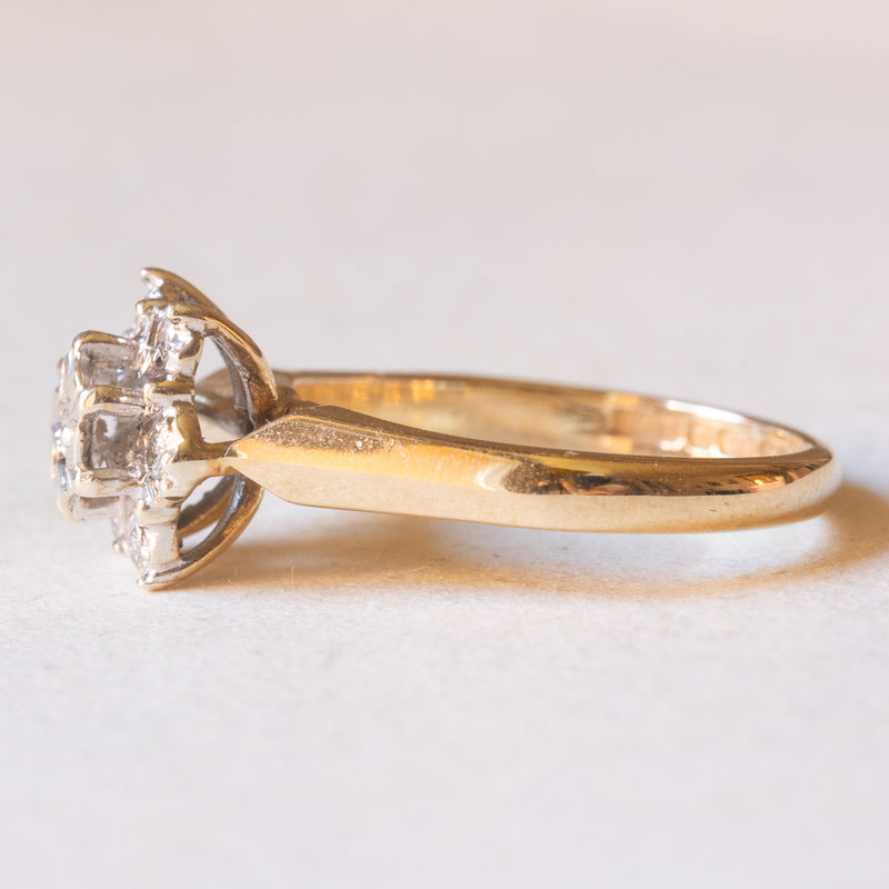 Anello vintage in oro giallo e in oro bianco 9K con diamanti di taglio brillante (0.14ctw ca.), anni ‘80