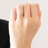 Vintage-Solitär aus 18 Karat Weißgold mit Diamant im Brillantschliff (ca. 0.75 ct)