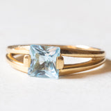 Vintage-Ring aus 18-karätigem Gelbgold mit blauem Topas im Prinzessschliff, 70er Jahre