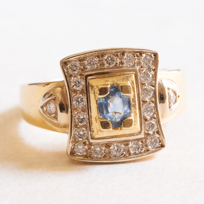 Anello vintage in oro giallo 18K con topazio (0.40ct ca.) e diamanti di taglio brillante (0.20ctw ca.), anni ‘60/‘70