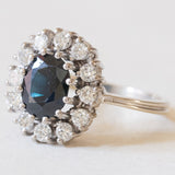 Vintage-Gänseblümchen-Ring aus 14-karätigem Weißgold mit Saphir (ca. 2.30 ct) und Diamanten im Brillantschliff (ca. 0.75 ctw), 60er Jahre