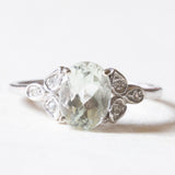 Vintage-Ring aus 9-karätigem Weißgold mit hellblauem Quarz (ca. 1.20 ct) und Diamanten, 60er/70er Jahre