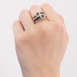 Vintage-Ring aus 18-karätigem Gelbgold mit Saphiren (zentral ca. 0.44 ctw) und Diamanten im Brillantschliff (ca. 0.70 ctw), 60er/70er Jahre