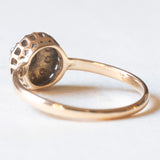 Antiker Gänseblümchenring aus 10 Karat Gelbgold mit zentralem Diamanten im Rosenschliff und seitlichen Diamanten im Rosenschliff, Anfang des 900. Jahrhunderts