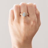 Vintage-Ring aus 18-karätigem Gelb- und Weißgold mit Opal (ca. 0.90 ct) und Diamanten im Brillantschliff (ca. 0.06 ctw), 70er Jahre