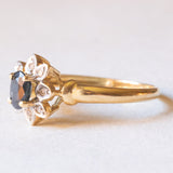 Vintage-Gänseblümchenring aus 18-karätigem Gelb- und Weißgold mit Saphiren (ca. 0.50 ct) und Diamanten (ca. 0.04 ctw), 60er Jahre