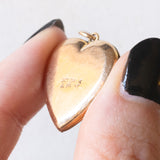 Vintage 9K Gelbgold plattierter Herz-Fotoanhänger aus Metall mit eingraviertem Kreuz, 60er Jahre