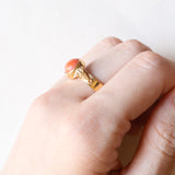Ägyptischer Vintage-Ring aus 18 Karat Gelbgold mit orangefarbenen Korallen und Papyrusblättern, 80er Jahre