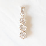 Vintage 18K White Gold Pendant with Diamonds (approx. 0.20ctw), 80s