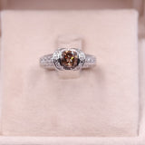 Anello vintage in platino 900 con diamante centrale brown di 1,01ct e contorno di diamanti bianchi (0,32ctw)