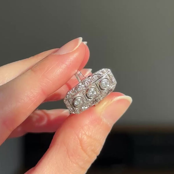 Anello Art Déco in oro bianco 14K e platino con diamanti (0.50ctw ca.), anni ‘30