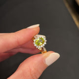 Anello a margherita in oro giallo 9K con sfene (0.98ct) e zirconi