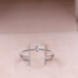 Anello vintage solitario in oro bianco 18k con diamante (0,07ct)