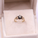 Anello vintage in oro giallo 9k con zaffiri e diamante