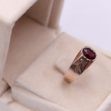 Anello vintage in oro rosa 8k inciso con granato