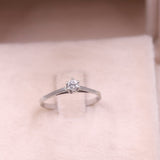 Anello solitario vintage in oro bianco 14k con diamante (0,15ct), anni '70