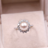 Anello vintage in oro bianco 18k con perla e diamanti (0,74ctw), anni '60