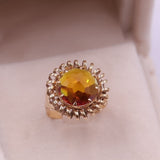Anello vintage in oro giallo 18k con zaffiro arancione sintetico, anni '70