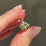 Toi et Moi vintage in oro giallo 14K con zaffiri verdi sintetici (1ctw ca.) e diamanti