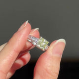 Anello vintage in oro bianco 18K con diamanti fancy gialli (1.23ctw) e diamanti bianchi (0.22ctw), anni ‘80/‘90