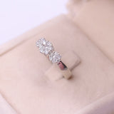 Anello “trilogy” vintage in oro bianco 14K con diamanti di taglio brillante (0.40ctw ca.), anni '80