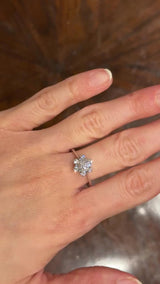 Anel vintage de floco de neve em ouro branco 14K com diamantes em lapidação brilhante (aprox. 0.40 ctw), década de 70