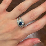 Anello vintage in platino con zaffiro a goccia (1,41ct) e diamanti (1,10ctw)