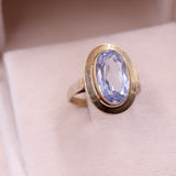 Anello vintage in oro giallo 8k con spinello azzurro