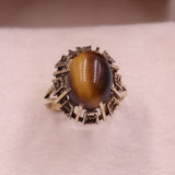 Anello vintage da cocktail in oro giallo 8k con occhio di tigre
