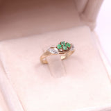 Anello vintage in oro 9K con smeraldi (0.12ctw ca.) e diamanti