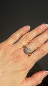 Anello a fiore e a fascia in oro giallo 14K con diamanti di taglio brillante (0.70ctw ca.), anni ‘70