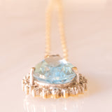 Vintage-Halskette mit Kette aus 9-karätigem Gelbgold und Anhänger aus 9-karätigem Gelb- und Weißgold mit blauem Topas (ca. 4.70 ct) und Diamanten