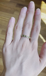 Vintage 18K gold ring with emeralds (0.12ctw approx.) And diamonds (0.10ctw approx.), 1970s