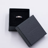 Vintage-Ring aus 14 Karat Gelbgold mit 0.15 Karat Diamant im Altschliff und Saphiren. 40er