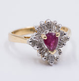 Vintage 14k gold ring with central ruby and diamonds, 1970s