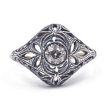 Art Nouveau ring in 14K gold and silver with an old cut diamond (approx. 0.50 ct), 1920s