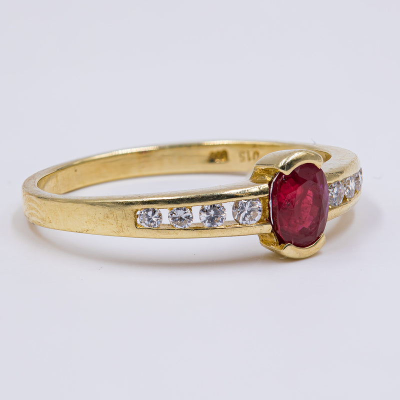 Vintage 14k yellow gold ring with ruby (0.20ct) and diamonds (0.15ct), 1970s